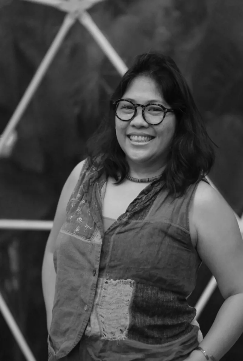 Nikkorlai Tapan, Visual Designer
